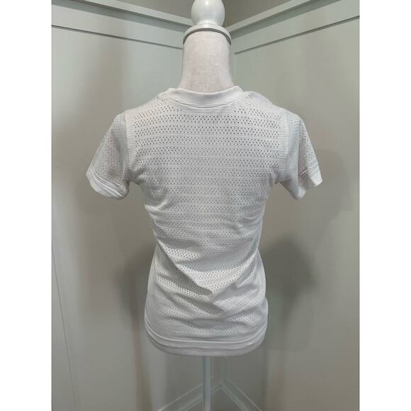 Lululemon Perforated Short Sleeve Top - Picture 2 of 4